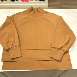 NWOT CALIA pull over